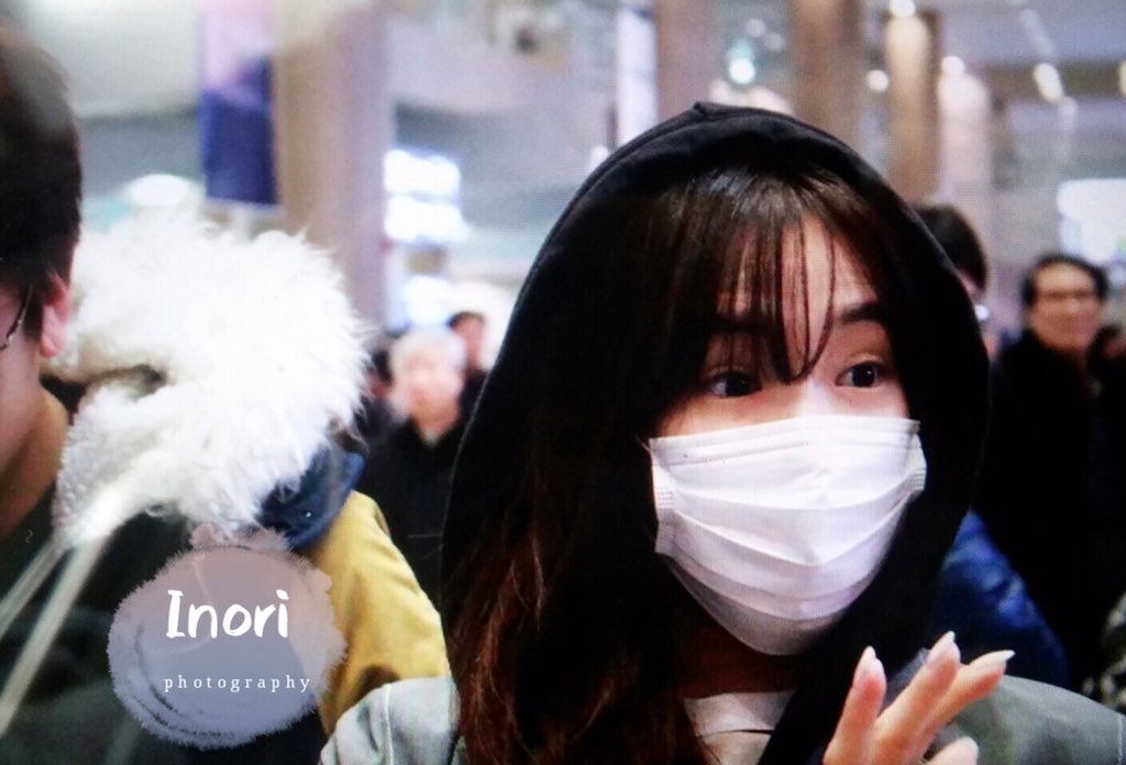 [PIC][20-02-2016]Tiffany trở về Hàn Quốc vào sáng nay CbnbAcTVIAAQ5At