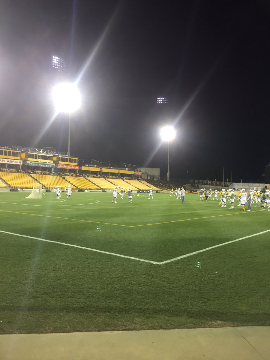 CollegeLaxProd's tweet photo. Getting closer to game day @SienaLacrosse doing their walk through at @KSUStadium https://t.co/S6gOaUa8wg