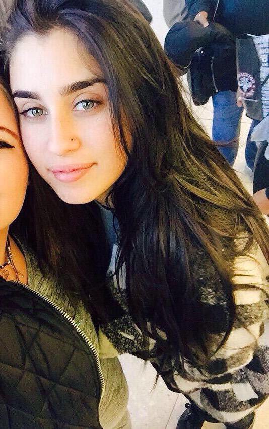 laurenomakeup's tweet photo. #Harmonizers #iHeartAwards #BestFanArmy https://t.co/mpYENTt3Gp