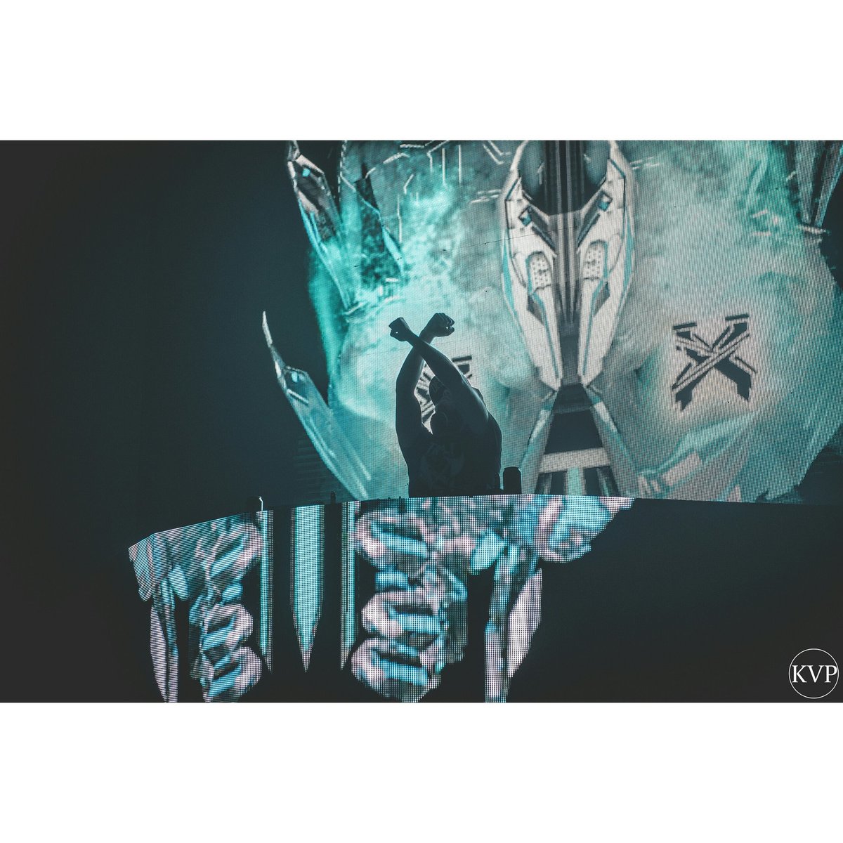 KeyVisionPhotog's tweet photo. @Excision at the Fillmore last night. What a crazy time. #keyvisionphotography #kvp https://t.co/gGpjBYg2Cb