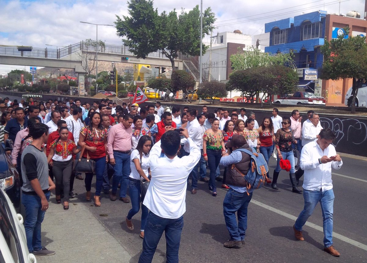 revita3gp_'s tweet photo. Manuel León Sánchez, la mejor opción como Diputado para Sn Pedro Mixtepec 
https://t.co/YPvdG5QQx8 #Oaxaca #Noticias https://t.co/6b75peYV7I