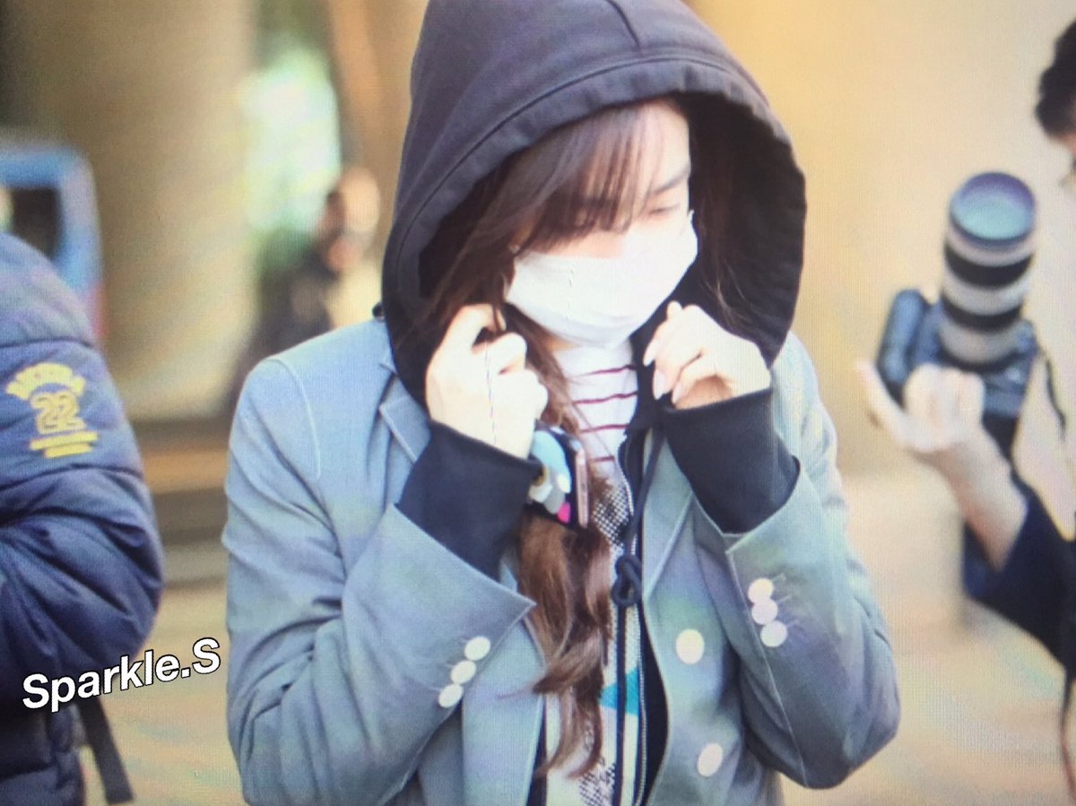 [PIC][20-02-2016]Tiffany trở về Hàn Quốc vào sáng nay CbnipyxUcAA8ZxY