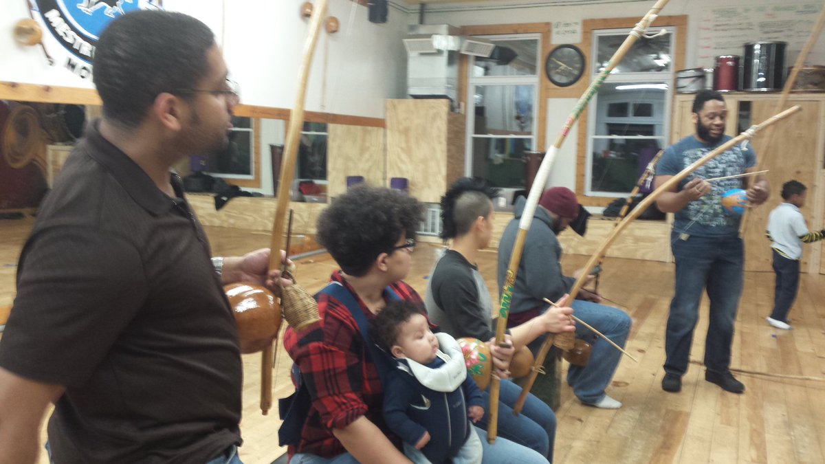HuBison's tweet image. Even the tiniest @CapoeiraMalesDC #capoerista is paying attention in music class #capoeira @Debbery