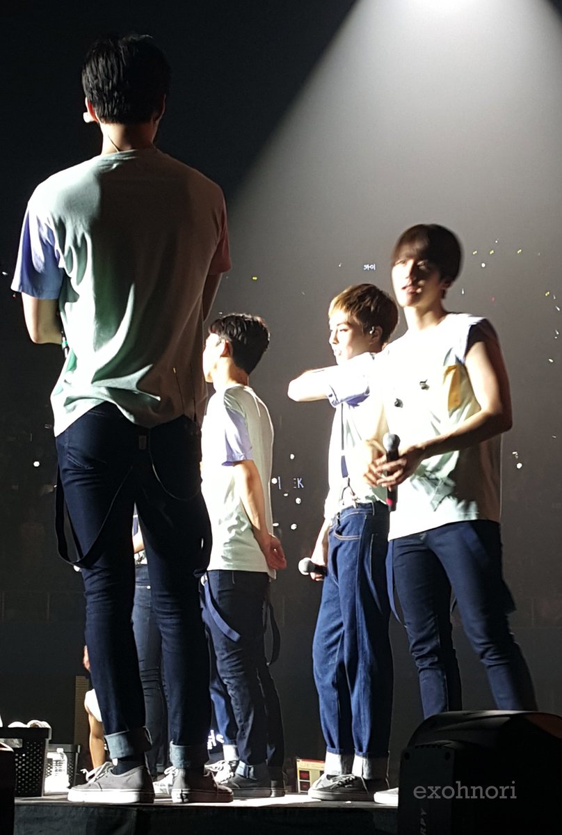 exohnori's tweet photo. #EXOlutioninLA #EXOinLA #엑소 2.14.16
https://t.co/Tqzxv3YKfc https://t.co/Ni3cScgsM7