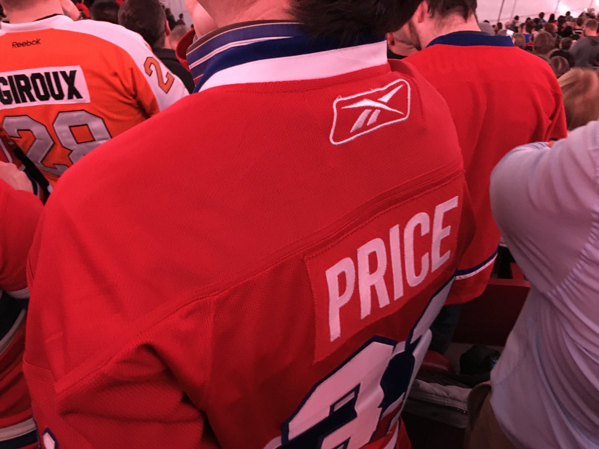 Iselihanspeter's tweet photo. Sitze gerade im #centerbell #nhl danke Mark Streit für die Tickets https://t.co/J3pgVjqKp3