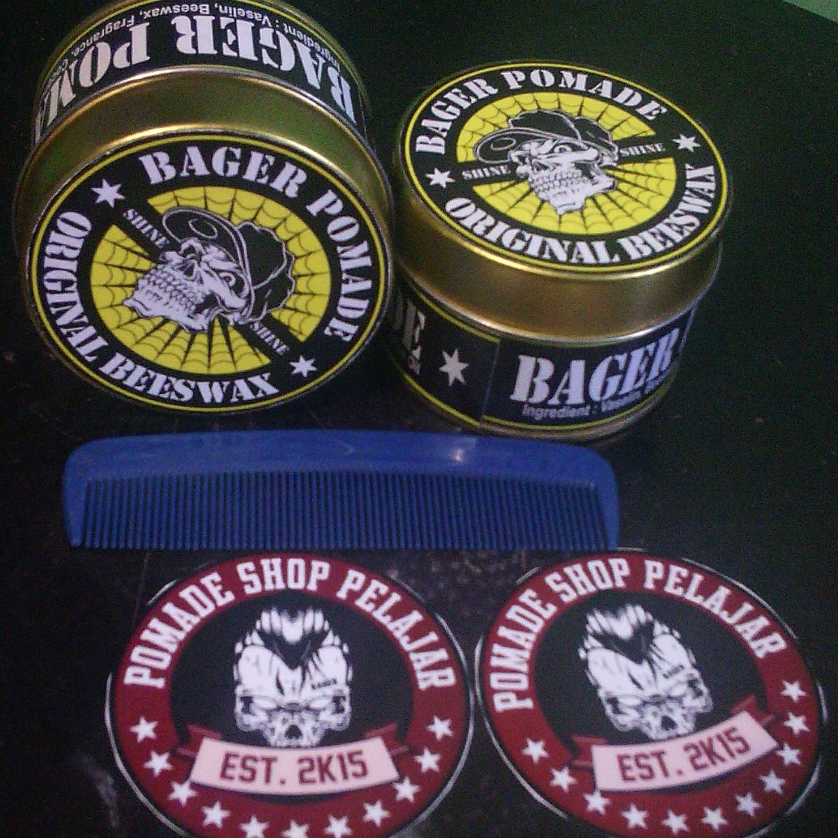 Bager pomade Shine Besswax 
Idr:75.000
#PomadeShopPelajar