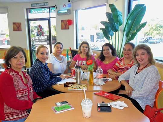 Marialuciadando's tweet photo. Casi listas 
#FeriaDeValores
Sábado 20 de  Febrero
@ReynaTrejo_N  @mattycuevasz https://t.co/B5rYKGhFqj