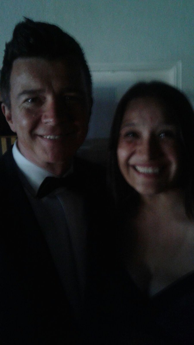 isabelcmb's tweet photo. Amor total #RickAsley #GalaVina2016 @el_jaquema https://t.co/fqitPkBGyH
