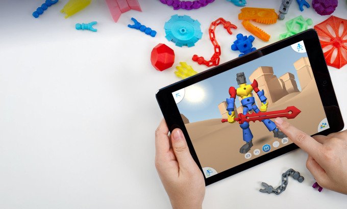 TechCrunch's tweet photo. Mattel unveils a $300 3D printer that lets kids make their own toys https://t.co/L2qcUH9ZAr https://t.co/KtKCqBAEvZ
