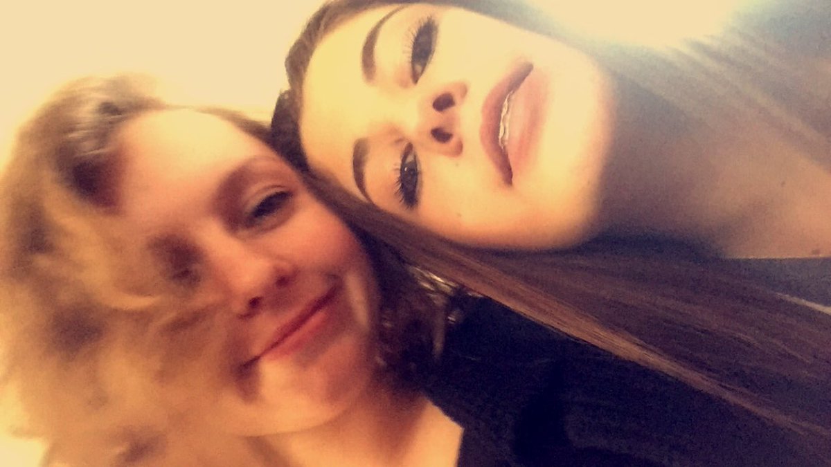 miranda_figley's tweet photo. @alyssaharrah love this gorgeous girl❤️❤️ #highqualityphoto https://t.co/PdaqK2yp1u