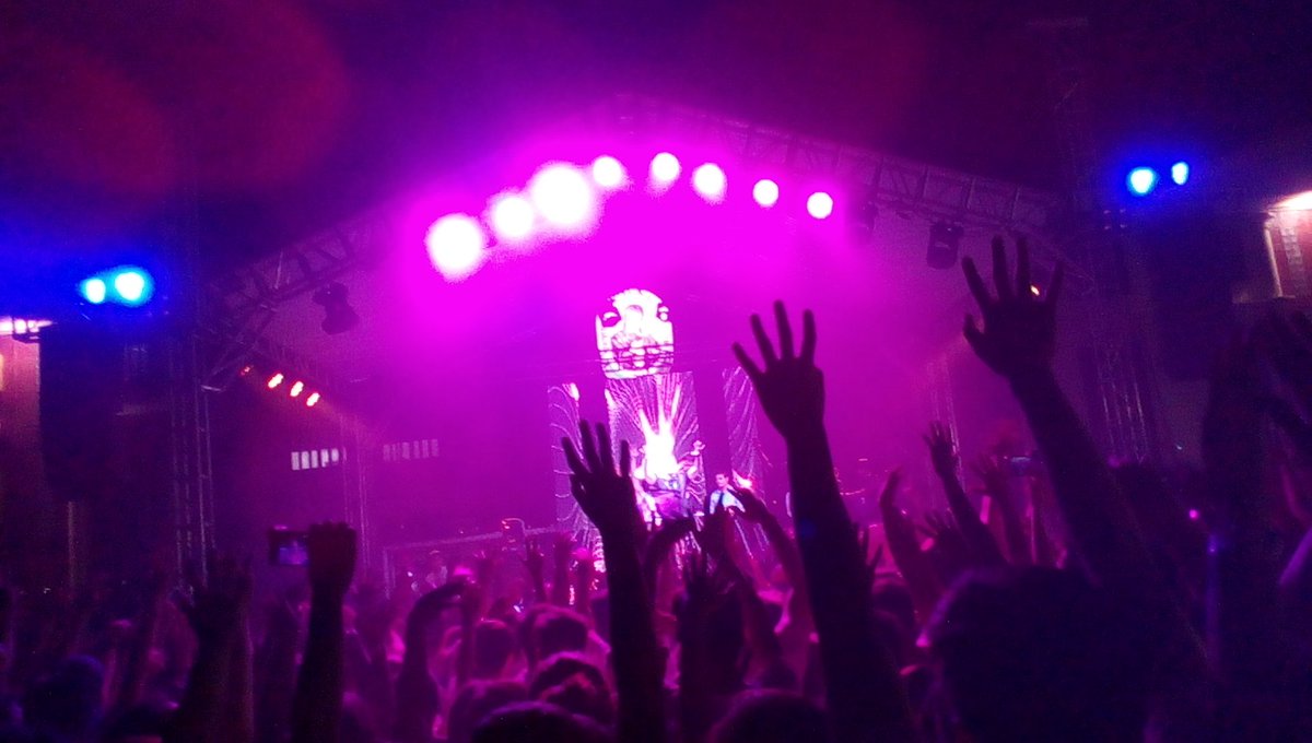 charlizeeeeeee_'s tweet photo. CHROMA MUSIC FESTπππ @PerpetualLP #UPHCHROMA2016 #UPHWeek2016 #ChromaMusicFestival #Chroma2016 https://t.co/2D8NCodCIg