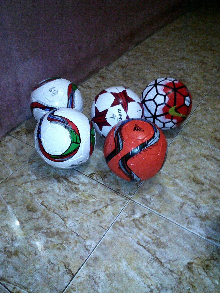mm_rizqi's tweet photo. jual bola sepak, or futsal asli buatan lembur sawah - sukabumi https://t.co/x6WNeVaIB1