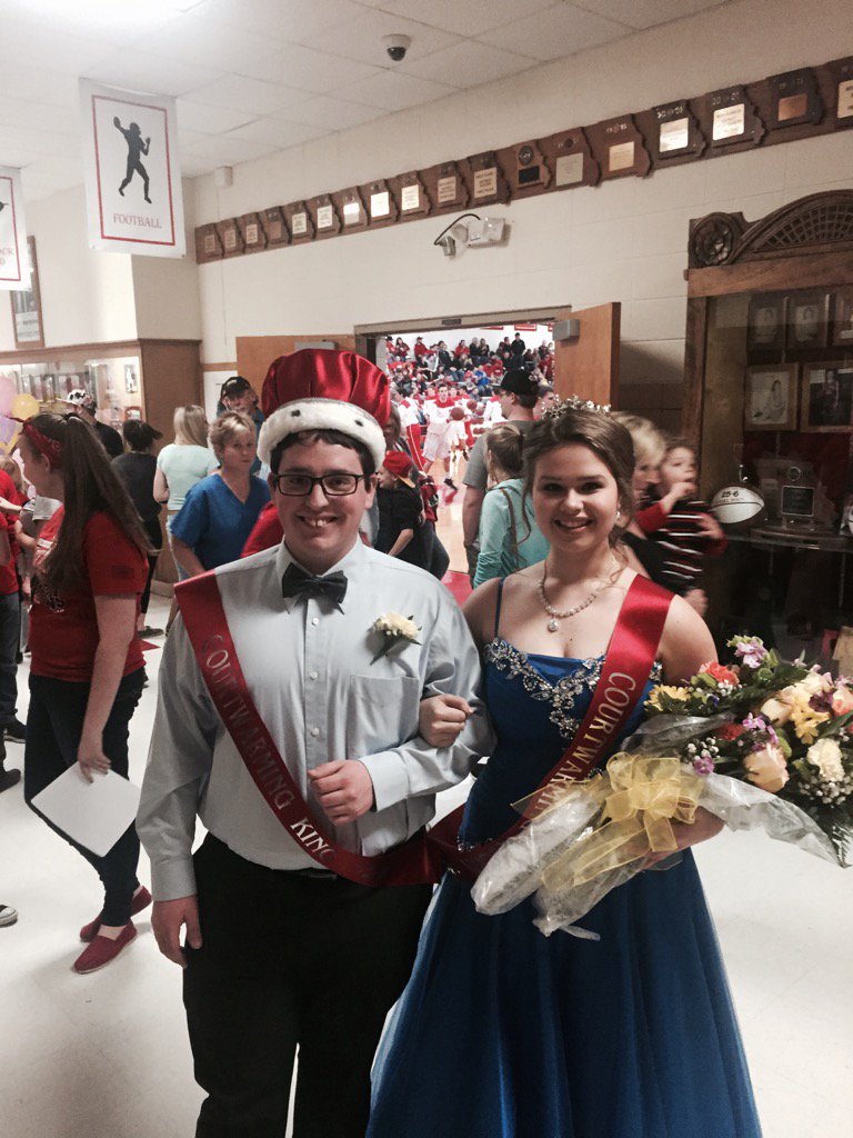 STJ_Activities's tweet photo. Congrats Gabe and Caralee! https://t.co/nWUA57Blhs
