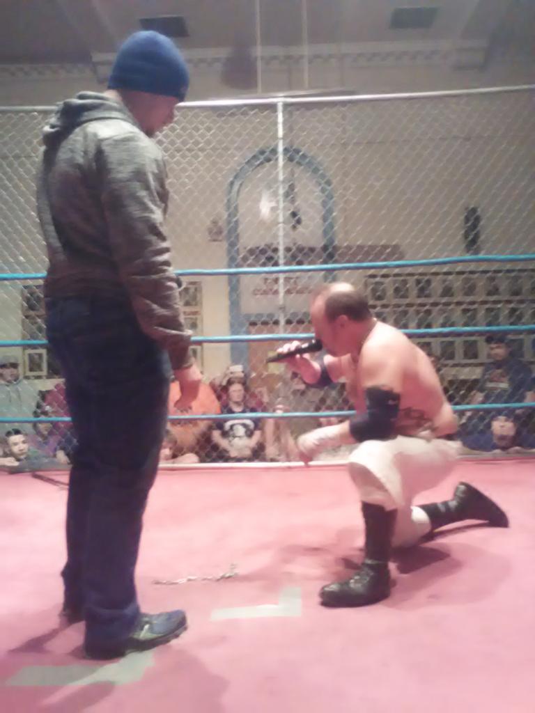 3ropeslive's tweet photo. @RobCook44 @HybridSeanCarr @XciteWrestling #3ropes https://t.co/GWFMROPTDG