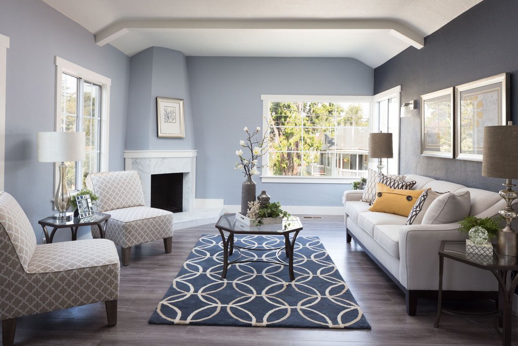 trulia's tweet photo. These colors may be the secret to making your room look bigger than it is. (via @ElleDecor) https://t.co/7XAeazB1dL https://t.co/xKQK5FKoH1