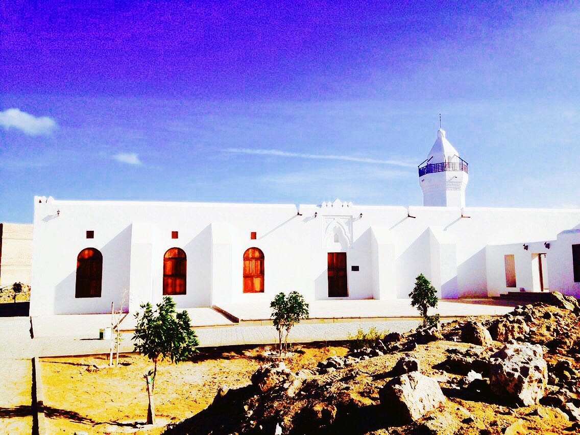 AlmuznMohammed's tweet image. #portsudan journey #Swakin 
#localarchitecture #7 
A mosque pics taken at 
&quot;Osman Digna island&quot;💕.