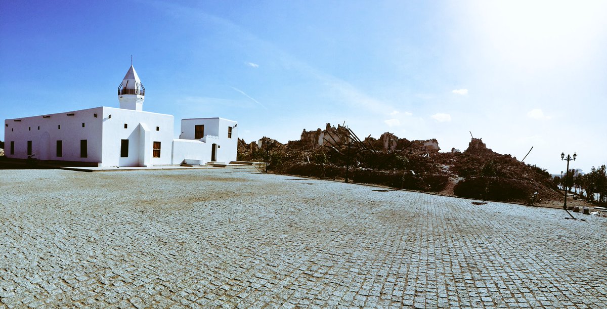AlmuznMohammed's tweet image. #portsudan journey #Swakin 
#localarchitecture #8
Mosque pics at &quot; Osman digna Island &quot; 💕