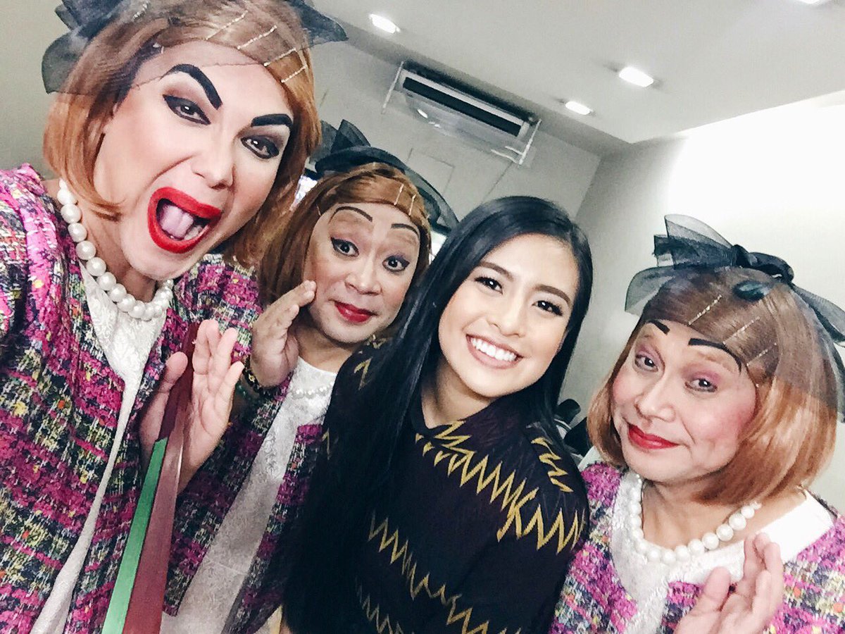 gabbi's tweet photo. Selfie with the Lolas 😂 #ALDUBAngPagbabalik https://t.co/sUaouLn8XZ