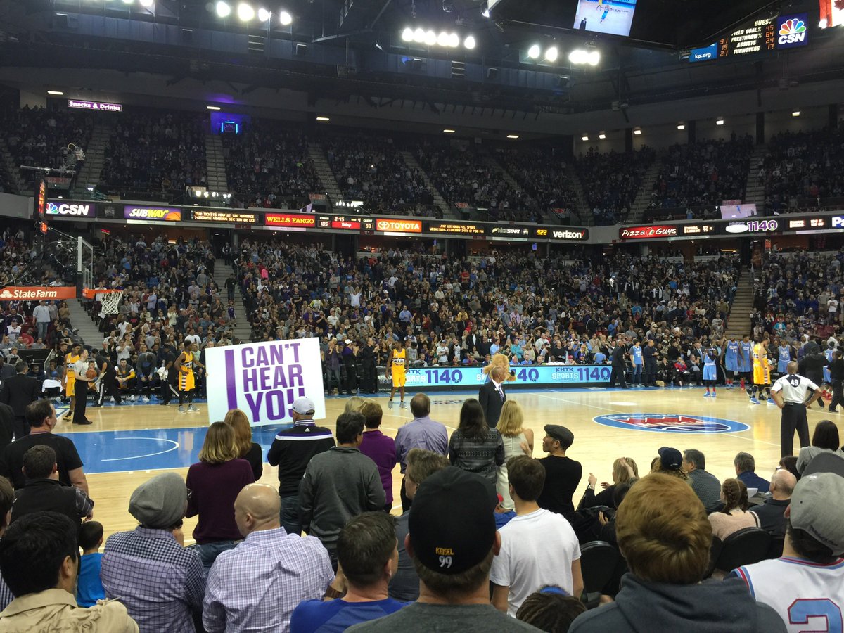 CityYearSAC's tweet photo. Amazing view out here with @sacramentokings. Thank you @connecttogood for the tickets! #sacEDCollab https://t.co/JfizwrJAah