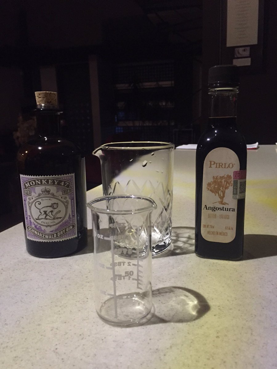 BorreMuoz's tweet photo. One more #forgottencocktails #pinkgin @JosephMortera @LimantourMX @lilitbar https://t.co/e1kNUuWaZV
