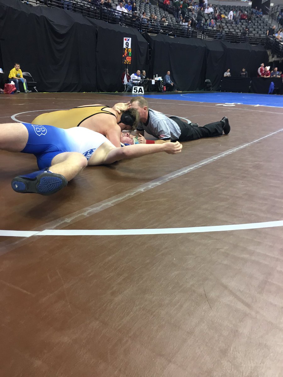 ArapGrapplers's tweet photo. Tyler Eaton end his senior season at the Pepsi Center. Great effort. #StateQualifier #CaptainHeadlock https://t.co/abBEhNi7rN