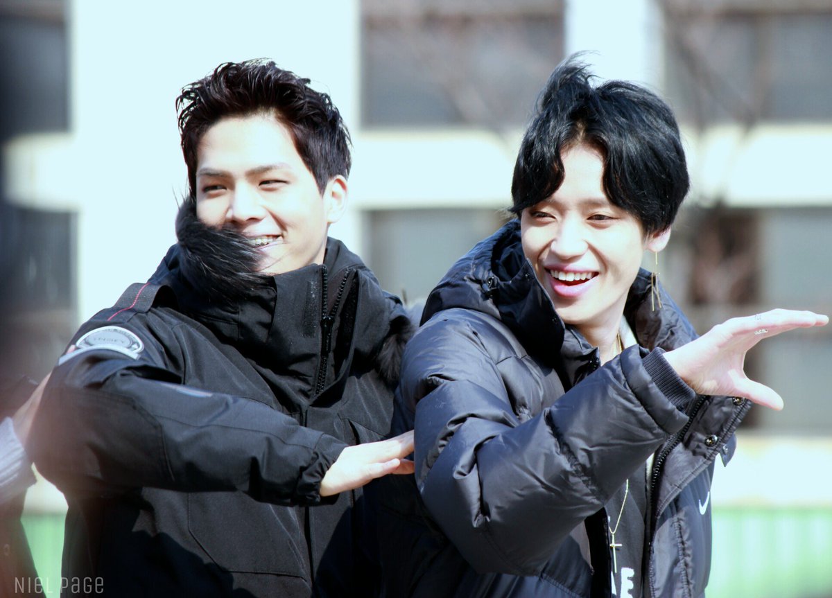 [니엘페이지] 160220 음악중심 막방 미니팬미팅 #니엘 #찬희 #캡 #틴탑 #사각지대 (<a href="/TEEN_TOP/">틴탑(TEEN TOP)</a> )
imgur.com/a/XW8bw