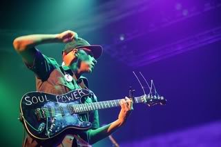 7amoury Tom Morello S Fender Guitar Center F S R Known As Soul Power It S His Main Guitar With Audioslave T Co Wftui8eh1q 7amoury Tom Morello S Fender Guitar Center F S R Known As Soul Power It S His Main Guitar With Audioslave T Co Wftui8eh1q