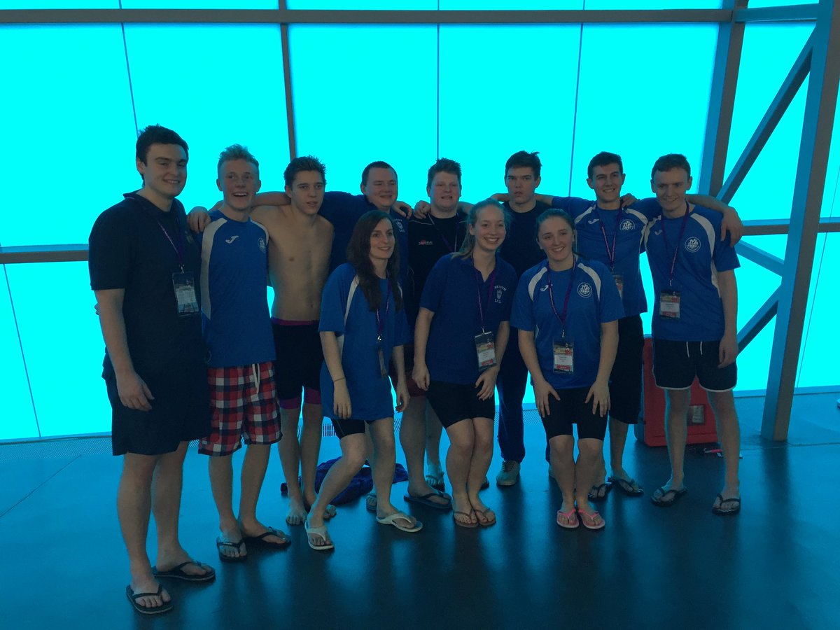 BeaconLSC's tweet photo. The Open team #BeaconLSC #speeds2016 #bestteamever https://t.co/PAEPqG5sXz