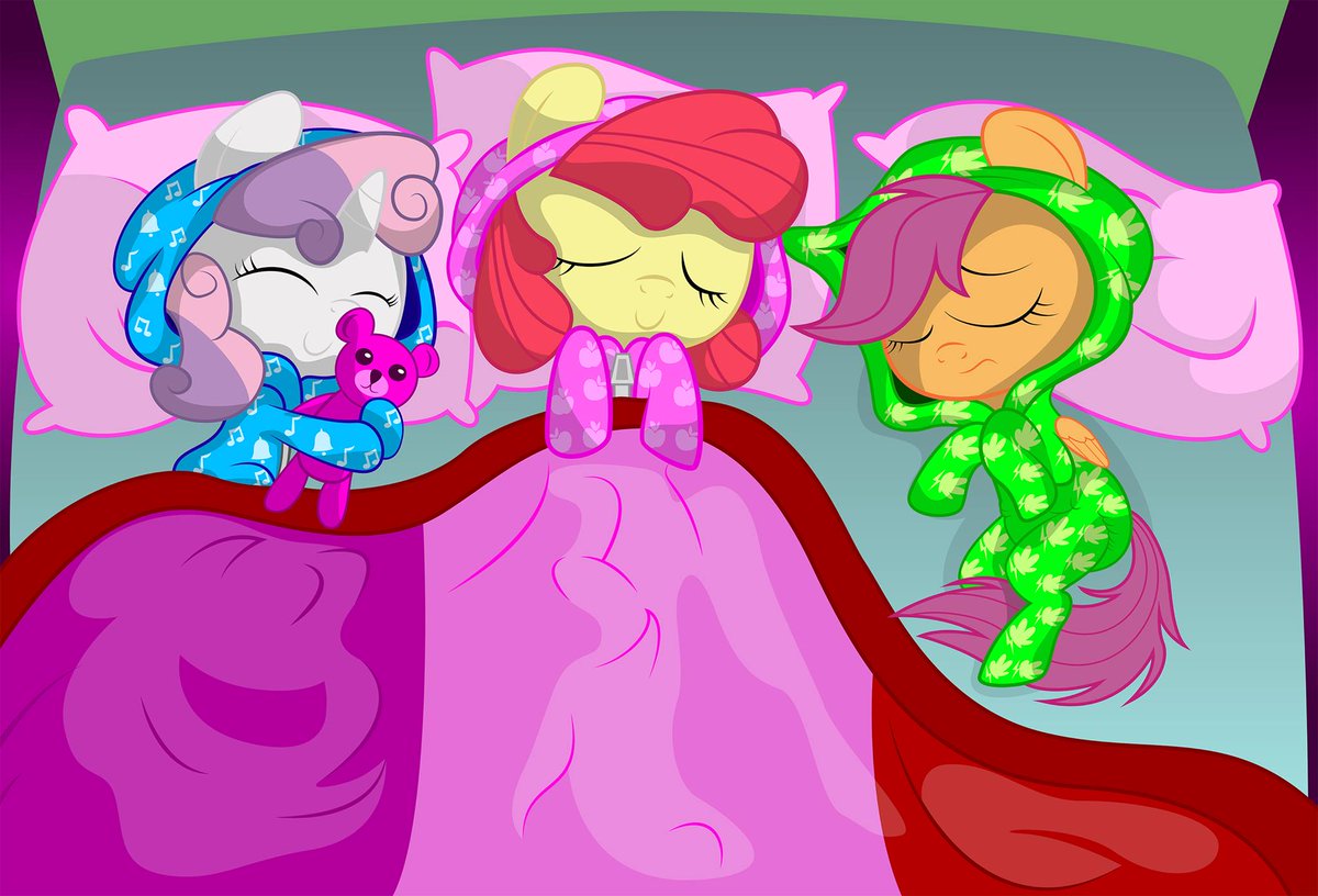 MPBLrony78's tweet photo. Cute meter is rising look at the CMC's in jammies.#Brony https://t.co/KL9HfFHP1p