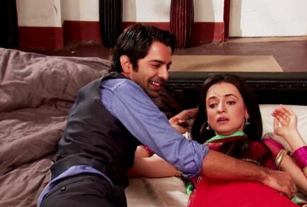 crazyanu3's tweet photo. Want a #mega_series with @BarunSobtiSays & #SanayaIrani #Sarun ~not just a 30epi mini-series @StarPlus #newsarunshow https://t.co/Ygj2CRisEq