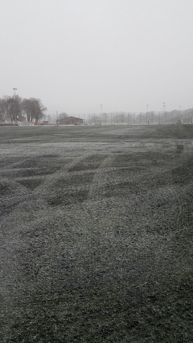 Kviberg 1.30h innan matchstart. Skottat men inte optimalt.