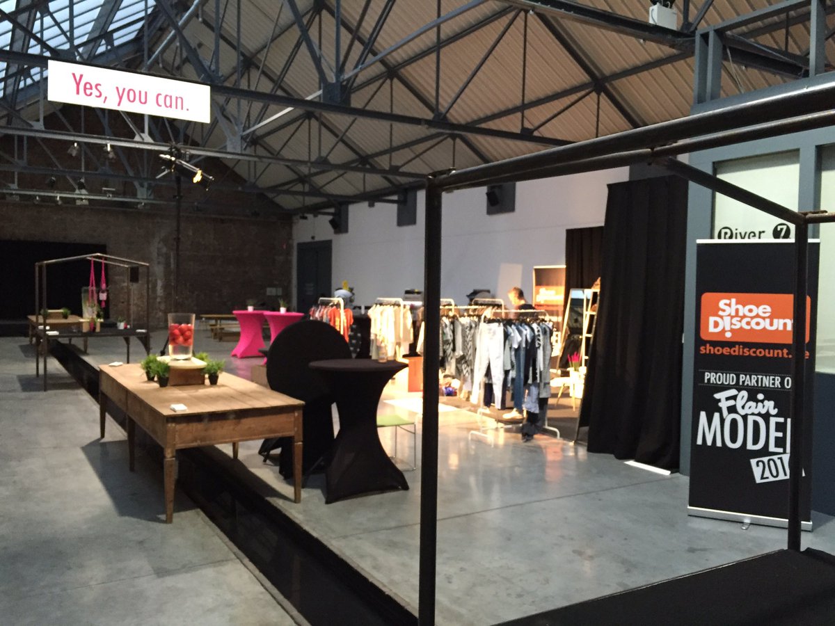 swaef's tweet photo. Laat de modellen maar komen #FlairModel2016 https://t.co/6JGCMrFwiS