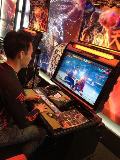 TekkenNewsPL's tweet photo. Testy #TEKKEN7: FR podczas JAEPO 2016 -> NOBI vs. TOKIDO vs. HARADA :) Greetings from Poland @Harada_TEKKEN !! :) https://t.co/kG0j4rryp6