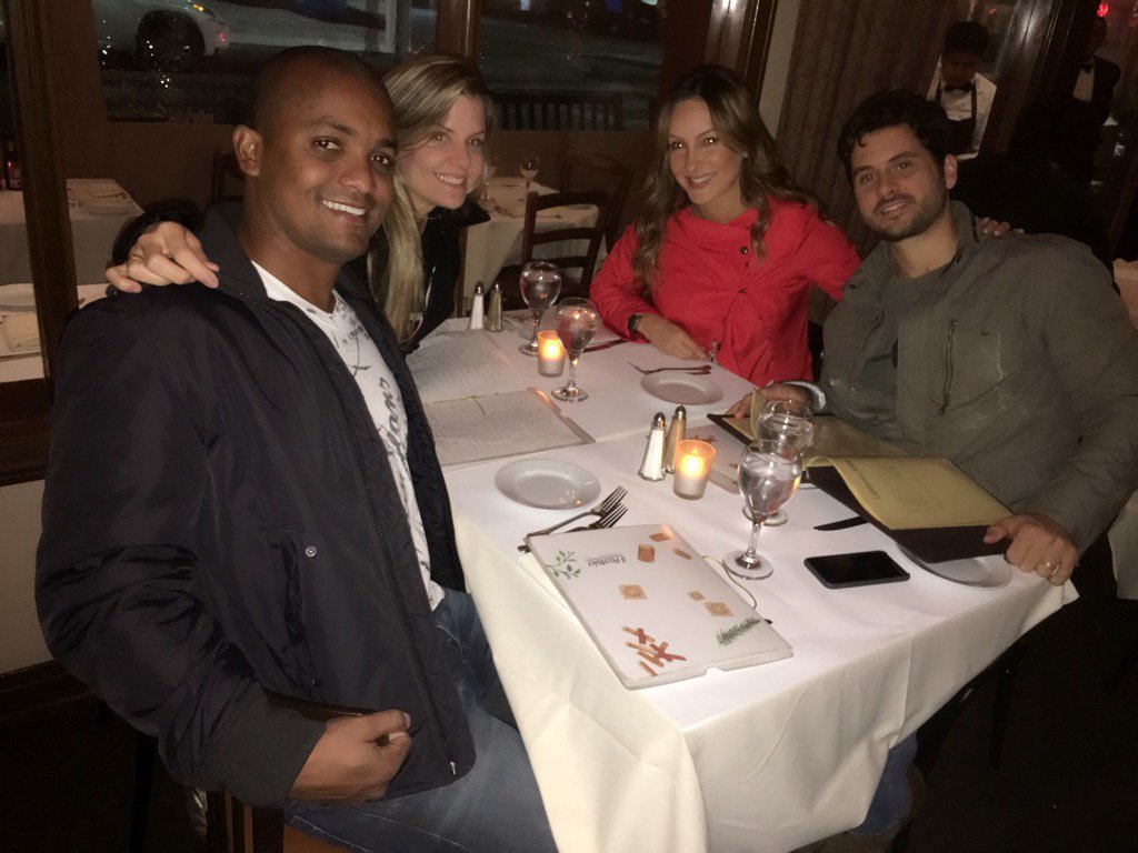 ClaudiaLeitte's tweet photo. Nosso jantar!!!! ❤️ https://t.co/FIUmaOLNuj
