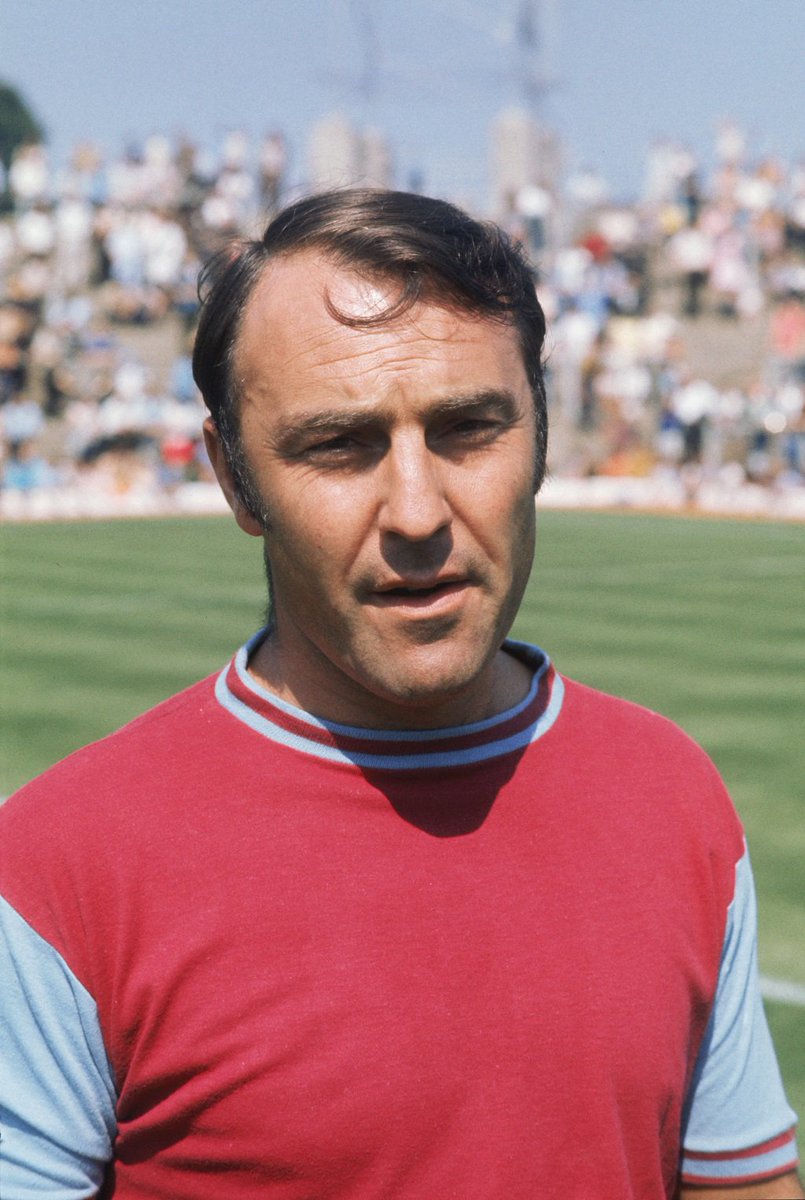 Termisk Betsy Trotwood Våbenstilstand West Ham United on Twitter: "#HappyBirthday to former #WestHam and @england  centre forward Jimmy Greaves - 76 today! https://t.co/1obafwC4zo" / Twitter