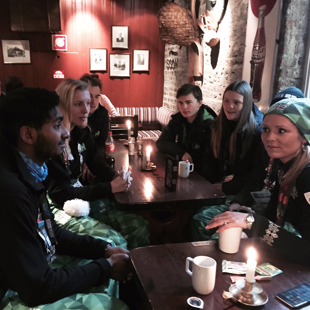 Klar for ny dag med frivillighet på <a href="/lillehammer2016/">Lillehammer2016</a> <a href="/sarastokken/">Sara Stokken Rott</a> <a href="/kleinekine/">KineS</a> <a href="/IngerJohanneW/">Inger-Johanne</a> <a href="/isimagan/">Martin Gøranson</a> <a href="/Olasoby/">Ola Søbye</a>