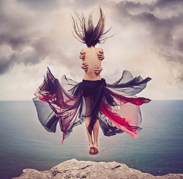 AnthonyAlbit's tweet image. Damn, I need a #website to share all the stuff I have in pockets!
#women #photography #lifestyle #friday #moodboard