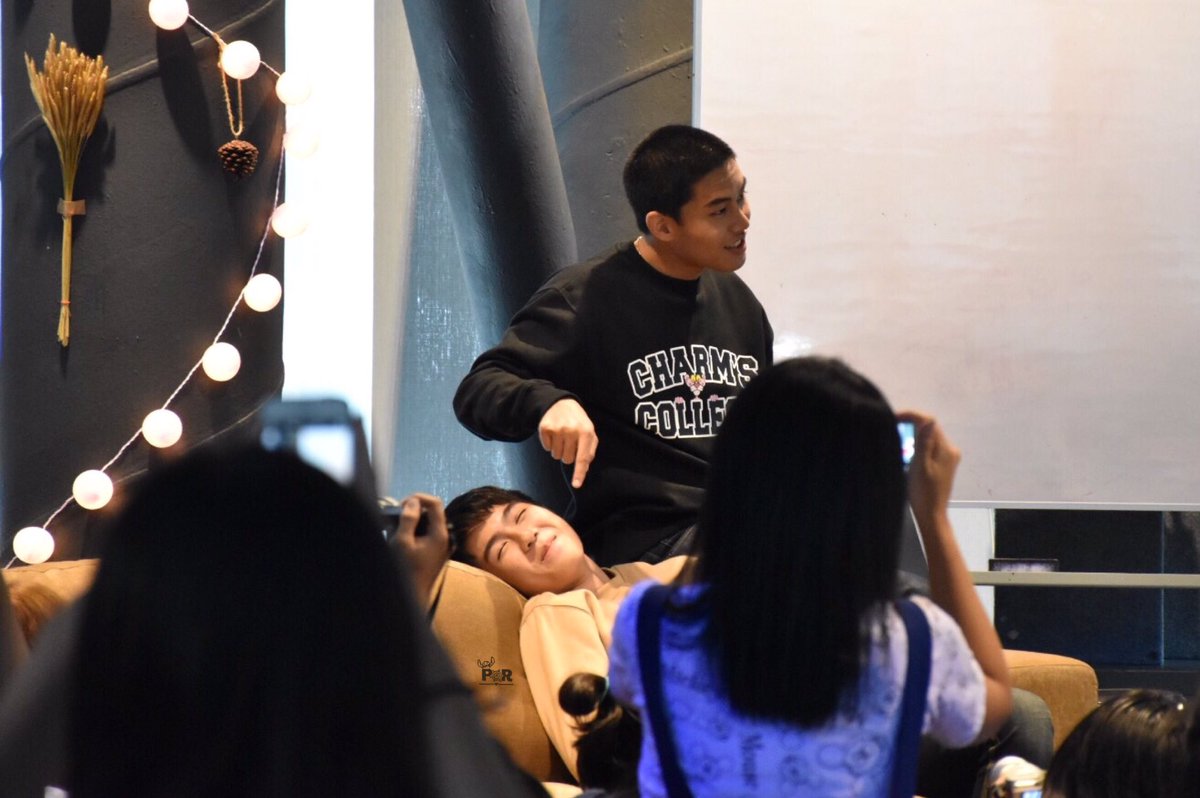 porput_'s tweet photo. แก้มน้องมิน นิ่มมั้ย ถามใจนะดู 😳~~~ 💓  @minthitipat @NNANOOB #Naminfinncamp #minthitipat #nnanoob https://t.co/DZU122XWDx