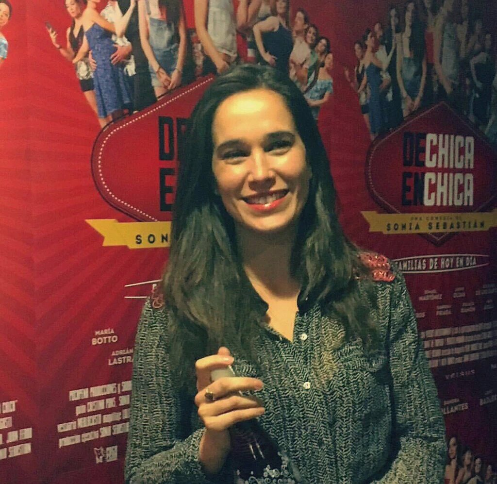 freijista's tweet photo. Que bonita acudía @CeliaFreijeiro en el pase especial de #DeChicaenChica en #ArtisticMetropol. Me encanta bella 🙏❤ https://t.co/AkZpbe8mY2