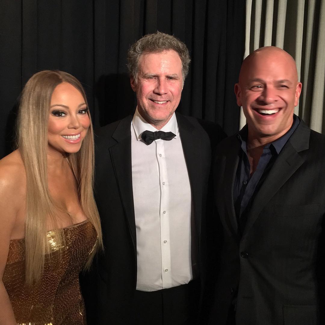MariahTrends's tweet photo. .@MariahCarey with Will Ferrell &amp; Mark Subias last night at @CaesarsPalace https://t.co/Uws20HE5sf #1toInfinity https://t.co/DG4GQGpD5K
