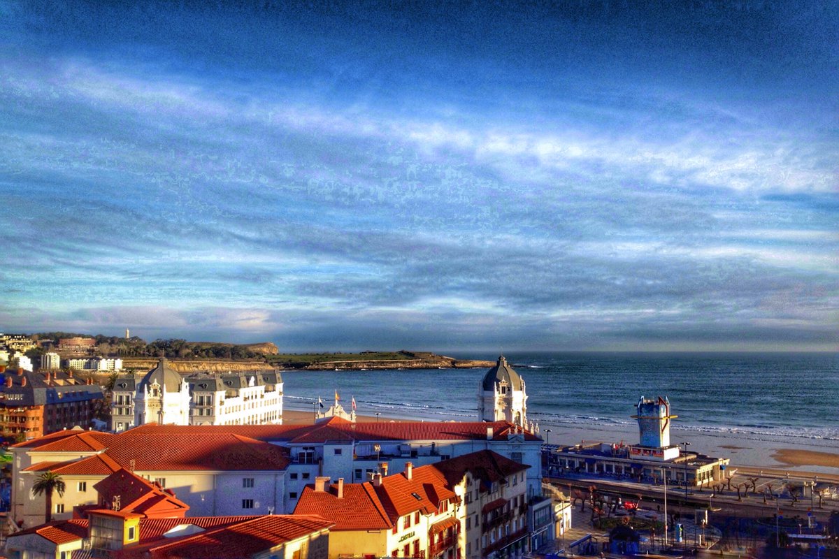 VisualitWorks's tweet image. Con estas vistas en el @HotelSantemar, el equipo de #Visualit comienza la 2da jornada del #SantanderSW #SocialMedia