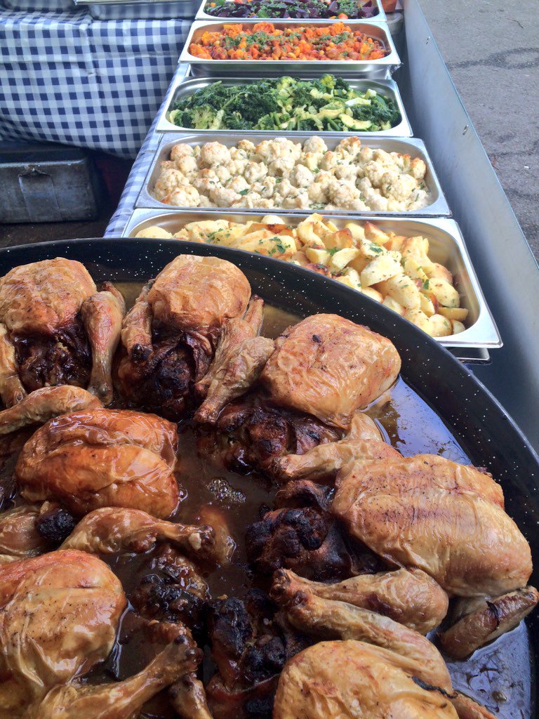 Roast this weekend? We've got it covered..chicks,spuds,cauli cheese, greens &amp; GRAVY <a href="/Londonfarmers/">LondonFarmersMarkets</a> <a href="/BarnesFarmersMk/">BarnesFarmersMarket</a>