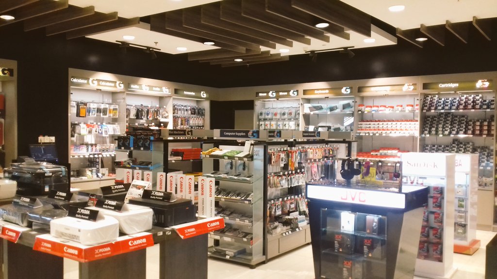 Gramedia World Emerald Bintaro tweet media