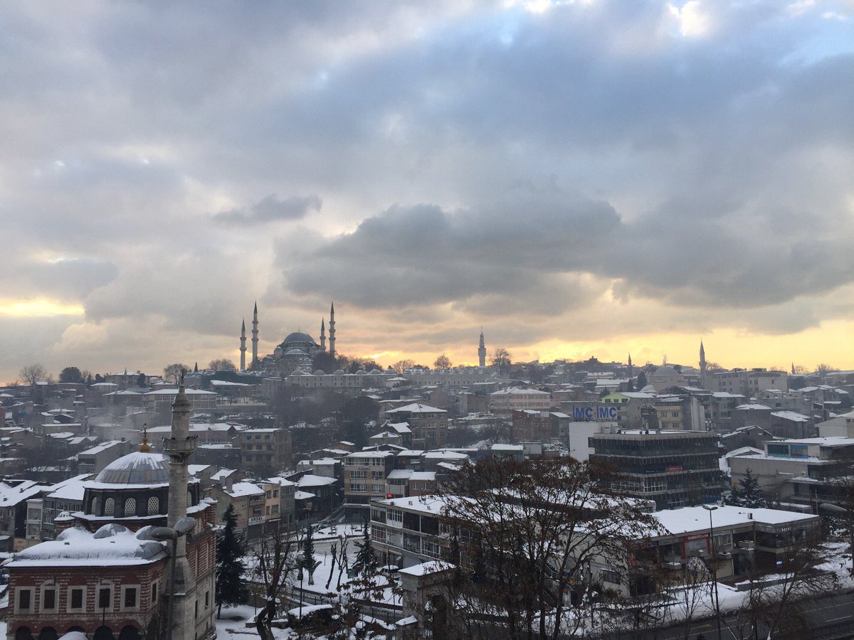 Süleymaniye'de kış #FatihteKis <a href="/FatihBelediye/">Fatih Belediyesi</a>