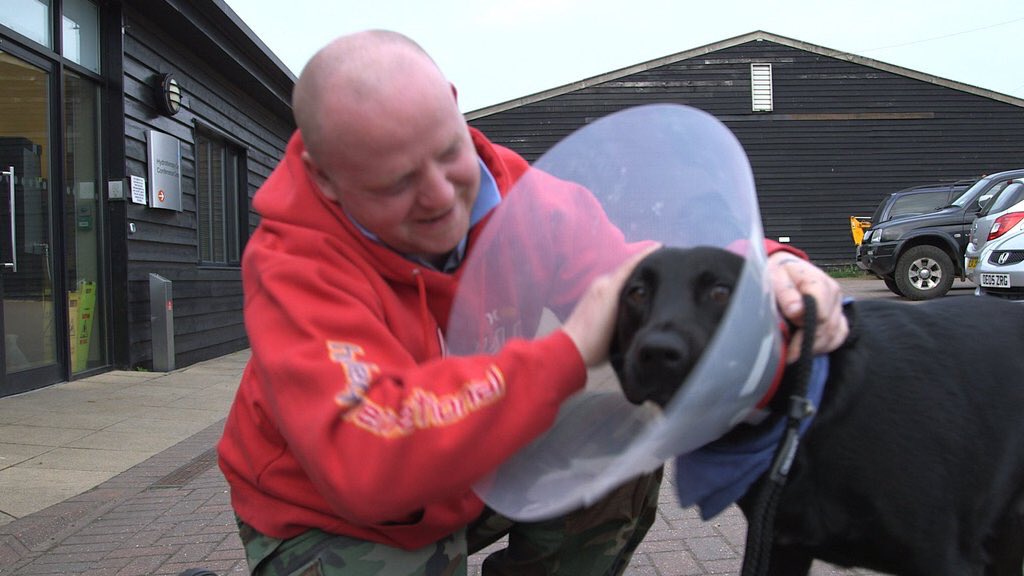 ProfNoelFitz's tweet photo. Who could question the amount of love between these two? Animals change lives #LoveYourPetDay #Supervet https://t.co/Ide3qw5T5Y