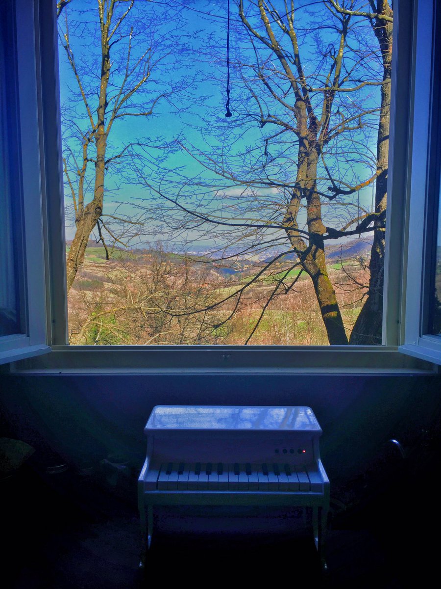 CremoniniCesare's tweet photo. Buongiorno. #Bologna #Music #Colli https://t.co/YbKks0vvIK