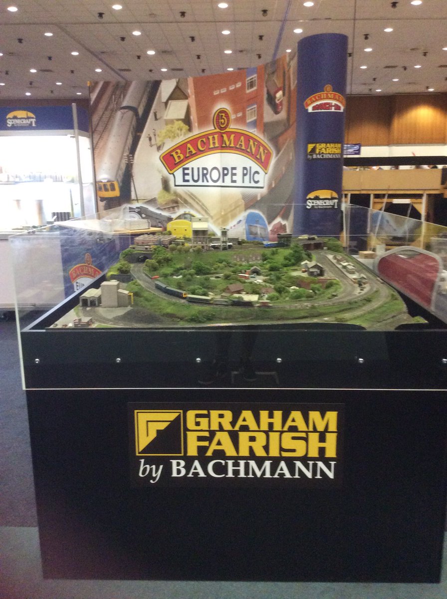 railexpress's tweet photo. And we're open! The show is looking fantastic - are you joining us this #weekend in #Telford? #modelrailshow https://t.co/dDMd2SHOdD