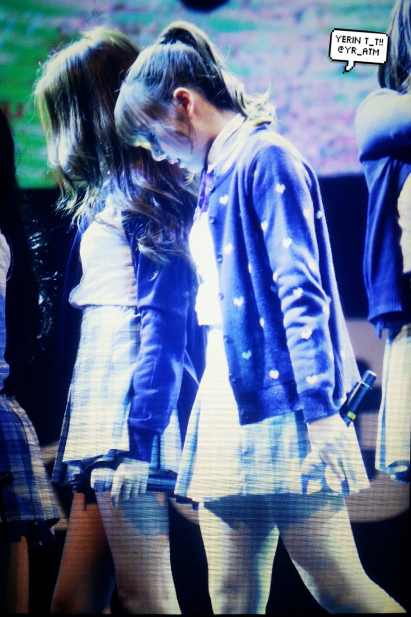 160220 kt 기가 레전드 매치 #여자친구 #예린 <a href="/GFRDofficial/">여자친구 GFRIEND</a> 
* 애기언니의 비장미를 응원해😶 오늘도 하드코어 미모러쉬💞