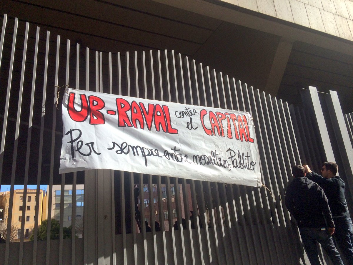 _ittos_'s tweet photo. La mani arriba a la UB Raval #SembremosPoderPopular https://t.co/HyM3fgwNuA