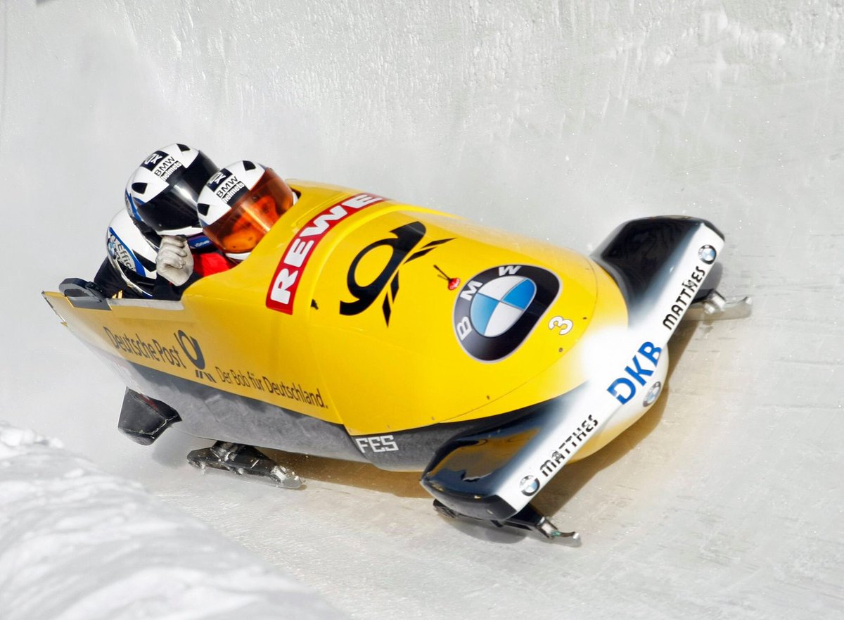 BobteamArndt's tweet photo. Starting with NR 2 @IBSFsliding @wm2016_ibk #4men #bobsled #wm2016ibk #today @SportimOsten @sportschau #push4ward https://t.co/tMN5kkHLZk